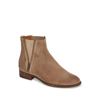 Frye Carly Zip Chelsea Boot Sz 8.5M